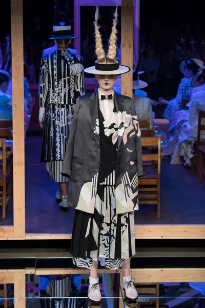 Look 26
